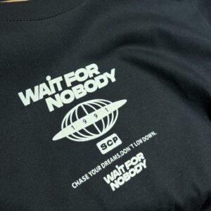 REMERA NOBODY - Image 3